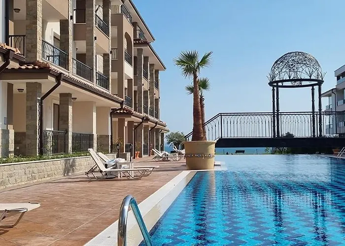 Sarafovo Deluxe * Burgas